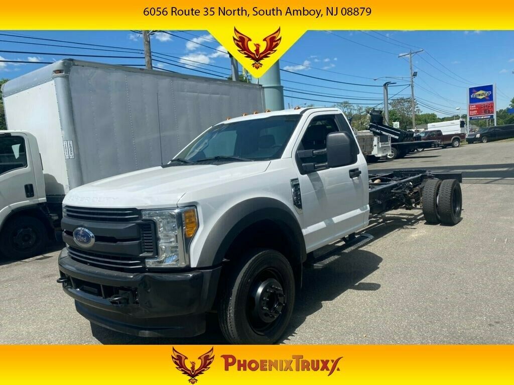 2017 Ford F-550 Xlt 2dr 4wd Regular Cab Long Chassis