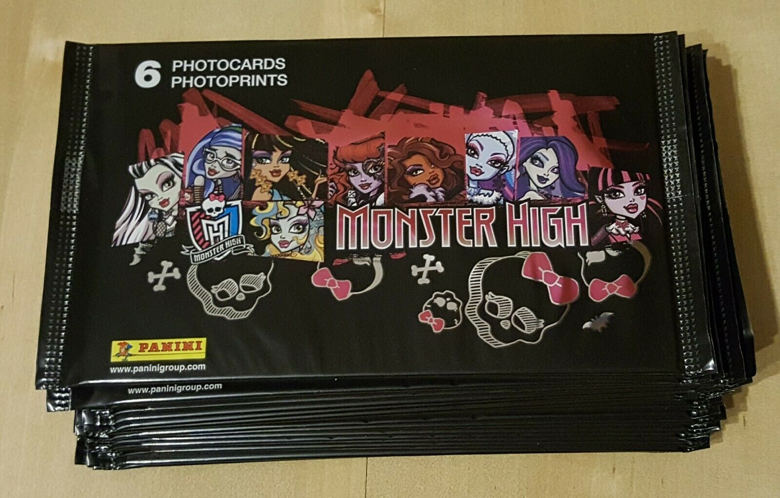 Monster High - Photo Cards - 15 Package  (90 Cards) Panini